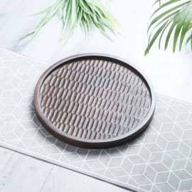 carved crust platter