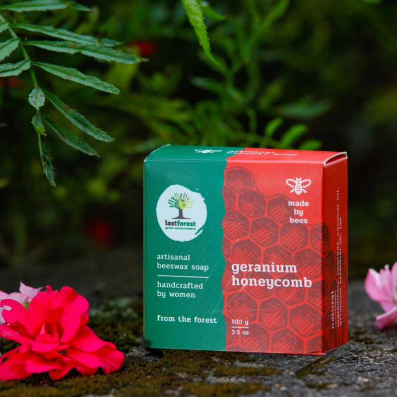 last forest artisanal handmade beeswax honeycomb soap 100gms geranium